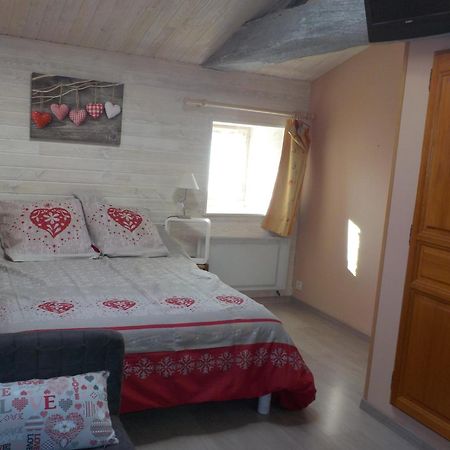Au Coeur De La Nature Saint-Malo-du-Bois Экстерьер фото