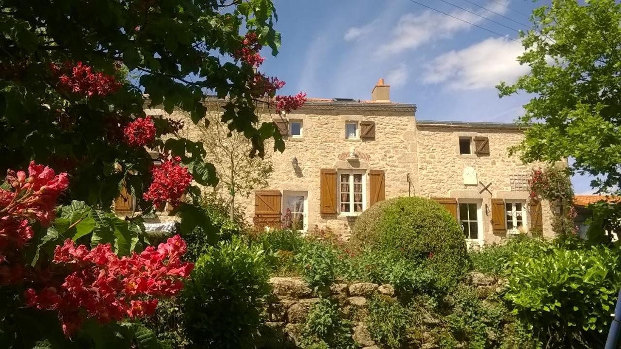 Au Coeur De La Nature Saint-Malo-du-Bois Экстерьер фото
