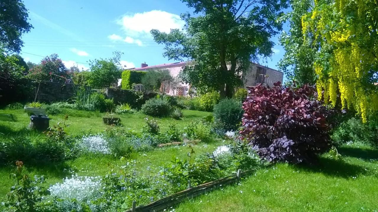 Au Coeur De La Nature Saint-Malo-du-Bois Экстерьер фото